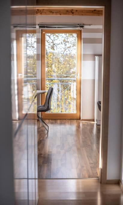 Moderne, Gemuetliche Dg-Wohnung In Ruhiger Lage Neunburg vorm Wald Zewnętrze zdjęcie