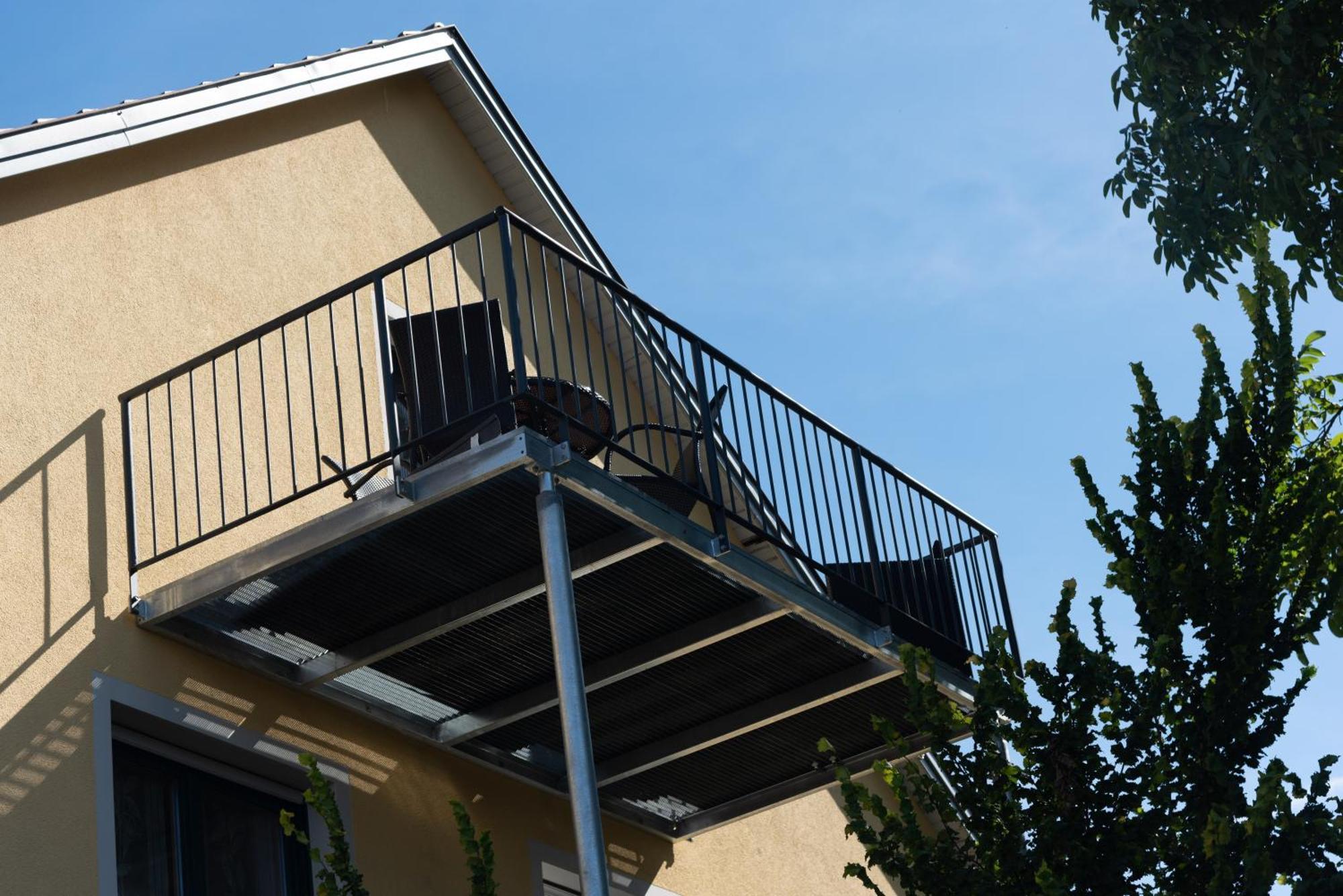 Moderne, Gemuetliche Dg-Wohnung In Ruhiger Lage Neunburg vorm Wald Zewnętrze zdjęcie